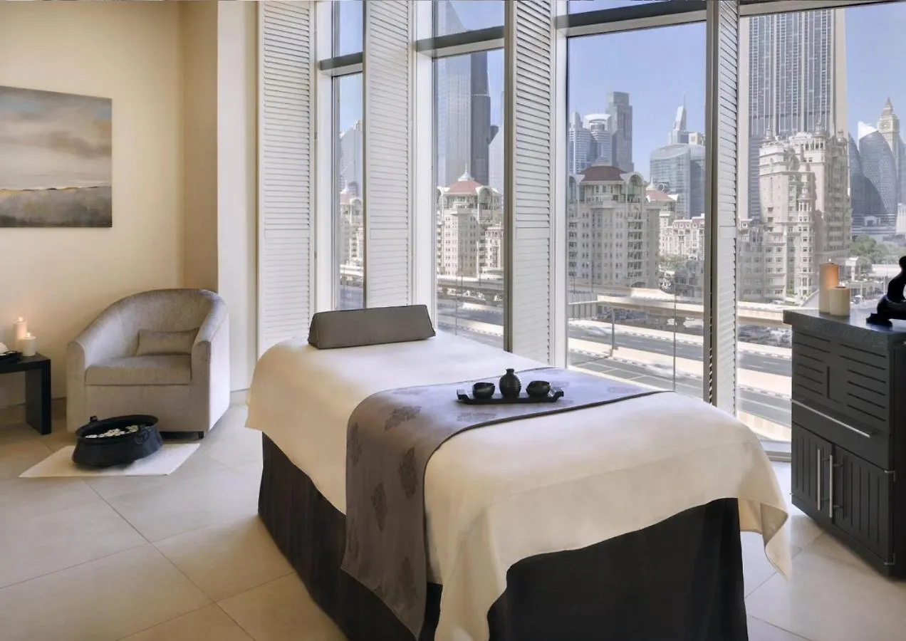 Emaar Residences Fashion Avenue - Former Address Dubai Mall Residences By Qstay 0*,  阿拉伯联合酋长国